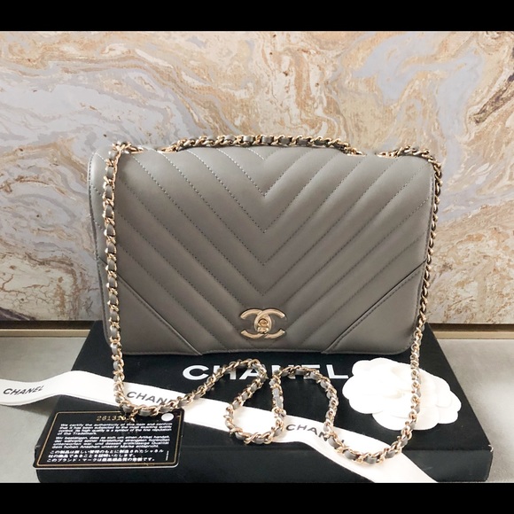 Chanel Calfskin Quilted Chevron Statement Flap Bag - Picture 4 of 8